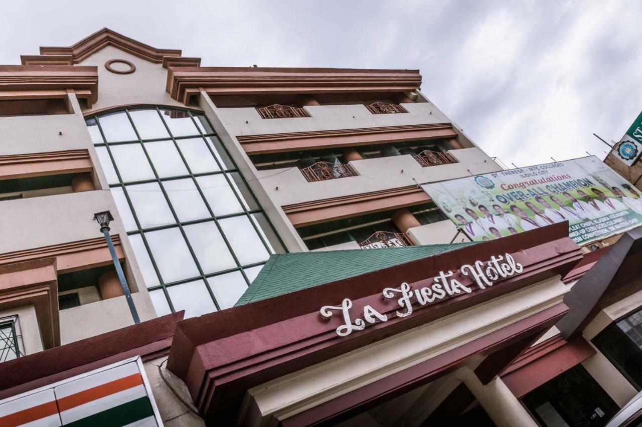 ลา เฟียสต้า โฮเต็ล Hotel อีโลอีโลซิตี้ ภายนอก รูปภาพ